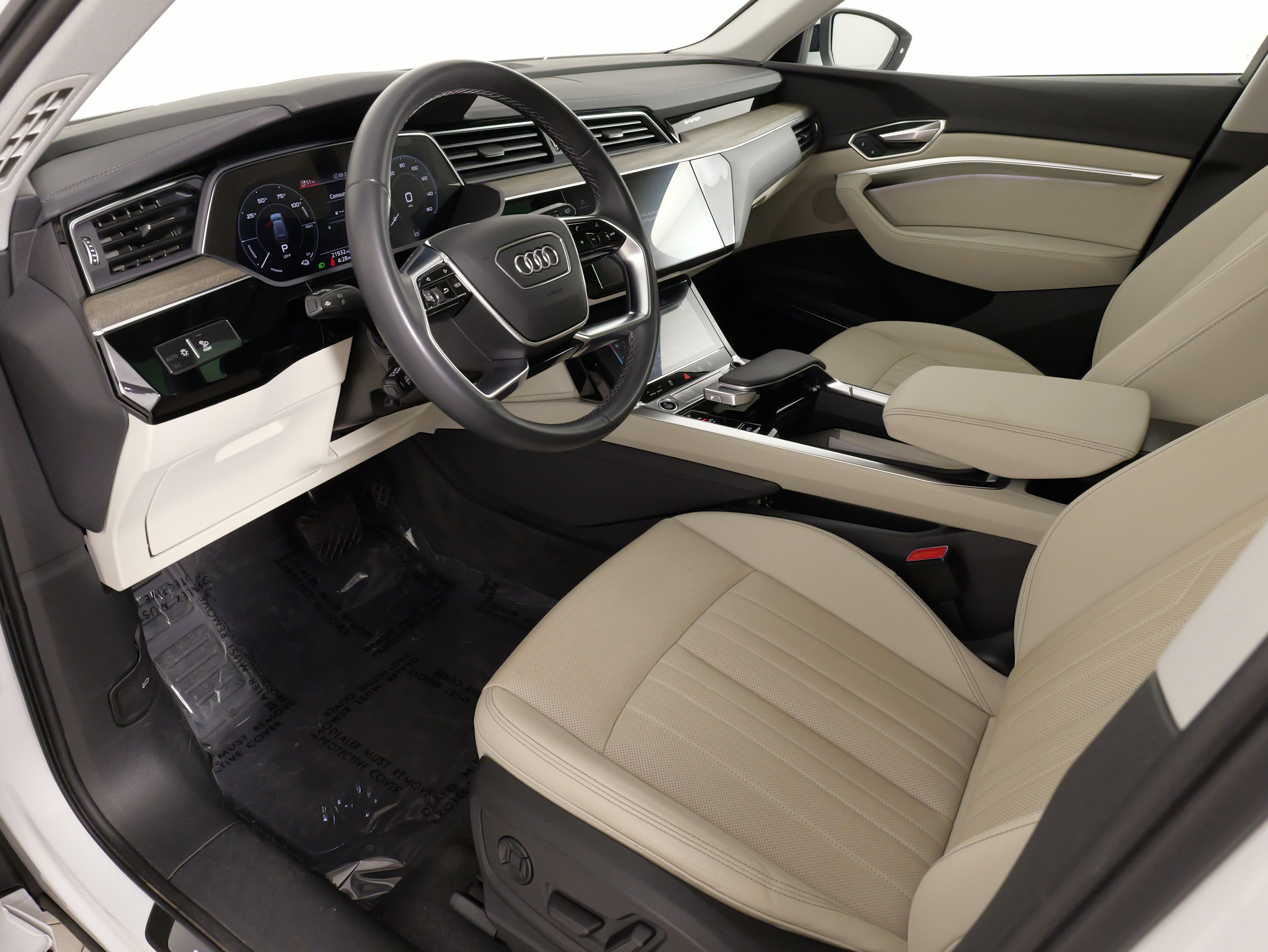 Used 2024 Audi Q8 e-tron Premium Plus w/ Premium Plus Package AWD/4WD image 28