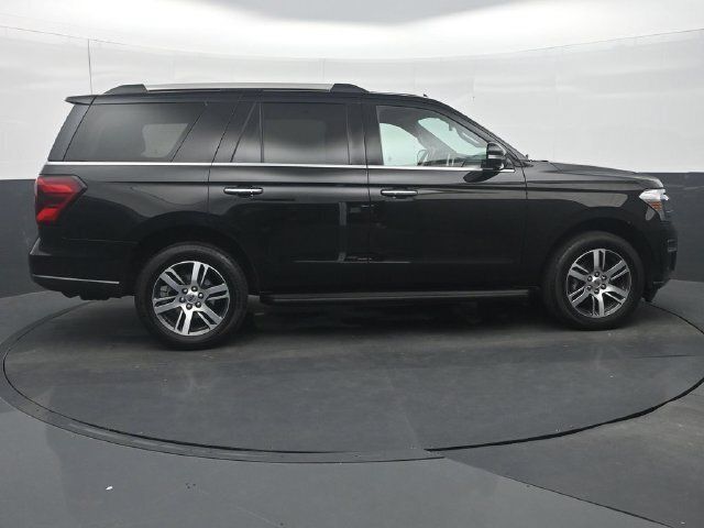 Used 2024 Ford Expedition Limited AWD/4WD image 8