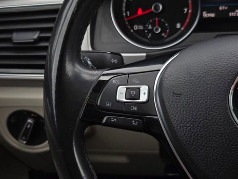 Used 2018 Volkswagen Atlas SEL image 24