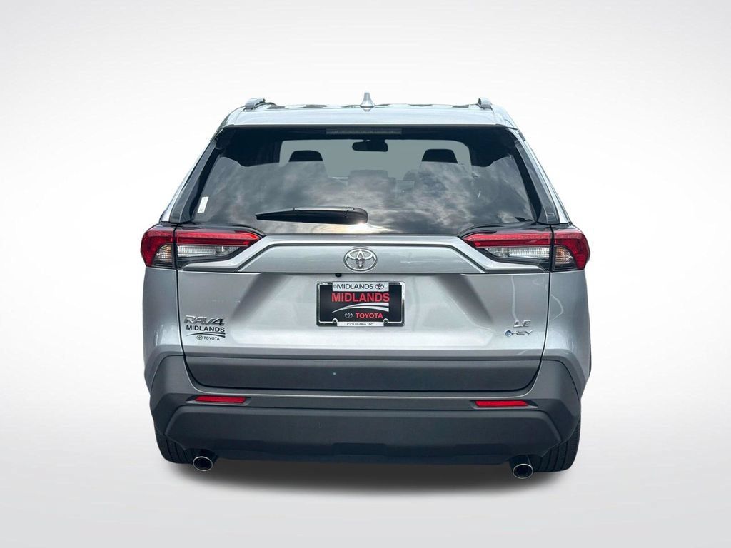Used 2025 Toyota RAV4 LE AWD/4WD image 7