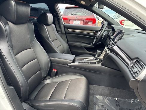 Certified 2022 Honda Accord Sport image 12