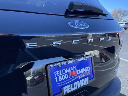 Used 2022 Ford Escape Titanium w/ Class II Trailer Tow Package image 33