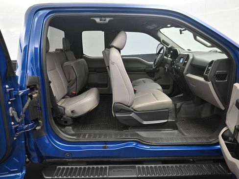 Certified 2022 Ford F250 XL w/ STX Appearance Package AWD/4WD image 18