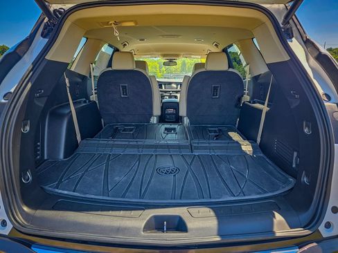Used 2019 Buick Enclave Essence AWD/4WD image 34