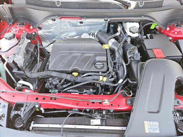 Used 2026 Chevrolet Trax LT w/ LPO, Blackout Package FWD image 25
