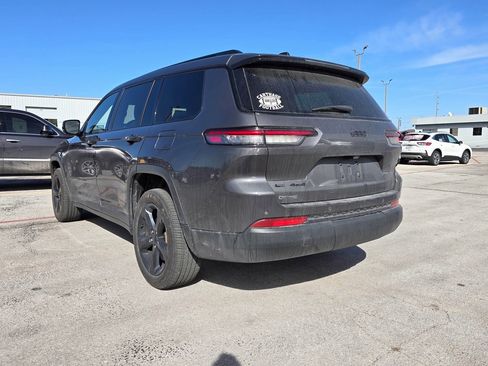 Used 2021 Jeep Grand Cherokee L Laredo image 4