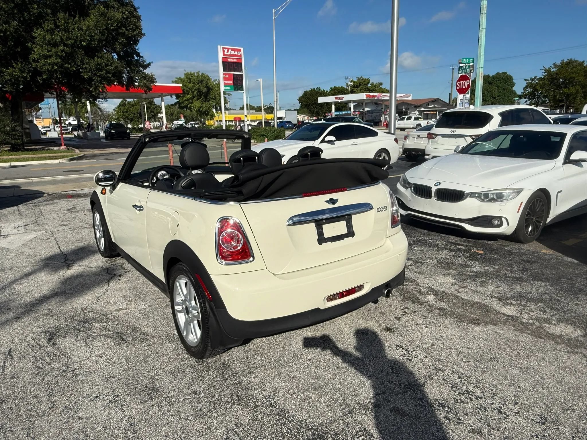 Used 2012 MINI Cooper Convertible FWD image 24