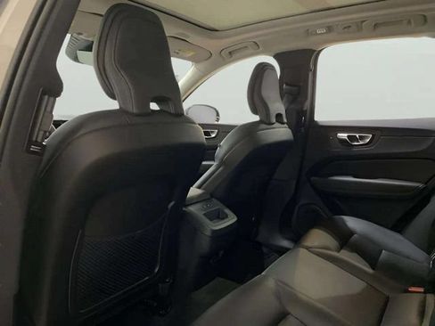 Used 2025 Volvo XC60 B5 Core AWD/4WD image 89