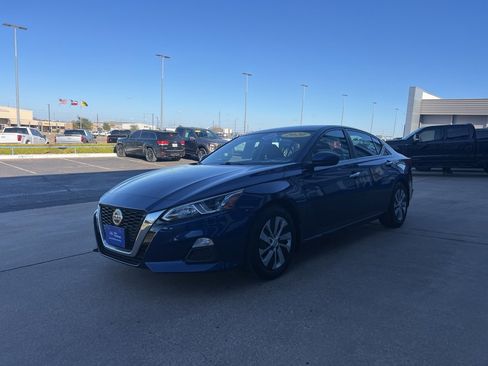 Used 2020 Nissan Altima 2.5 S image 4