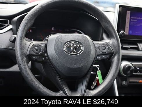Used 2024 Toyota RAV4 LE image 17