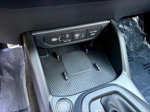 Certified 2025 Kia K4 GT-Line Turbo FWD image 16