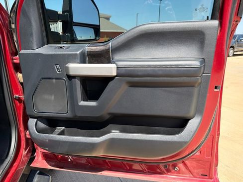 Used 2022 Ford F250 Lariat w/ Lariat Ultimate Package AWD/4WD image 21