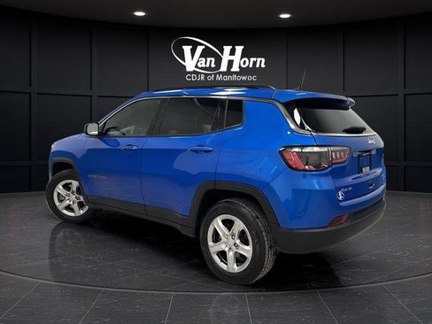 Used 2023 Jeep Compass Latitude image 4