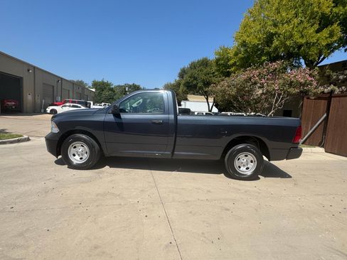 Used 2018 RAM 1500 Express RWD image 4
