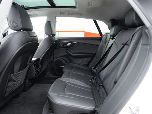 Used 2022 Audi Q8 Premium Plus w/ Premium Plus Package image 27