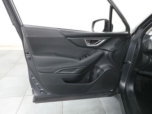 Used 2023 Subaru Forester Premium AWD/4WD image 19