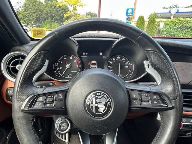 Used 2021 Alfa Romeo Giulia Ti Sport AWD/4WD image 25