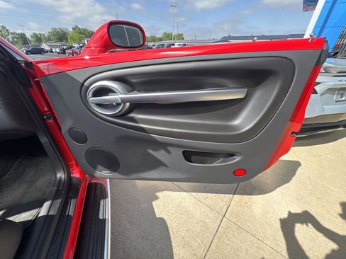 Used 2005 Chevrolet SSR w/ Preferred Equipment Group RWD image 15