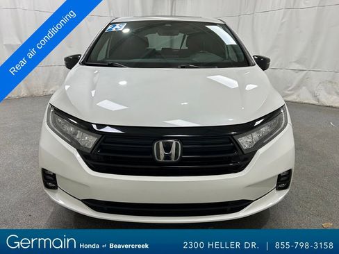 Used 2023 Honda Odyssey Sport image 3