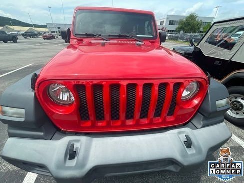 Used 2018 Jeep Wrangler Unlimited Sport S AWD/4WD image 18