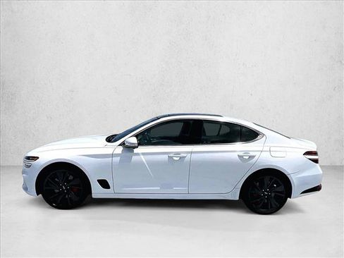 Used 2022 Genesis G70 3.3T RWD image 6