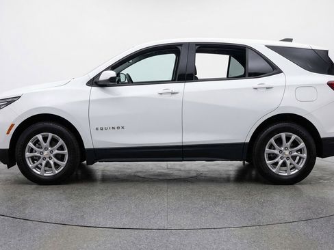 Used 2025 Chevrolet Equinox LT FWD image 5