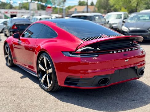 Used 2024 Porsche 911 Carrera RWD image 3