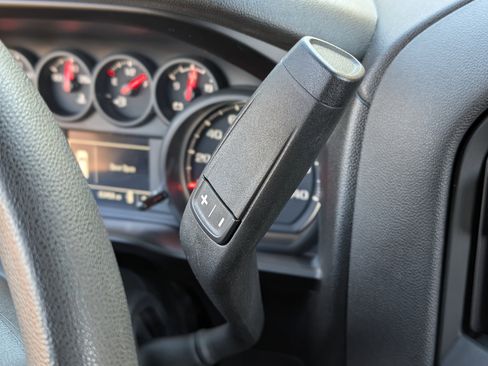 Used 2020 Chevrolet Silverado 1500 Custom w/ Custom Value Package image 30