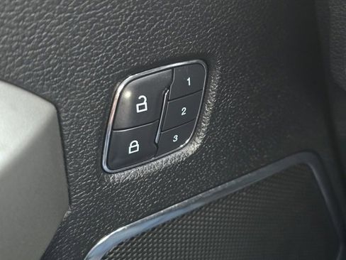 Used 2017 Ford F150 Lariat w/ Equipment Group 502A Luxury image 22