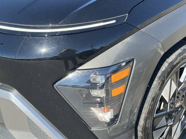 Certified 2025 Hyundai Kona SEL FWD image 9
