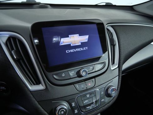 Used 2021 Chevrolet Malibu LS image 18