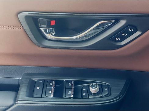 New 2026 Subaru Outback Touring AWD/4WD image 17