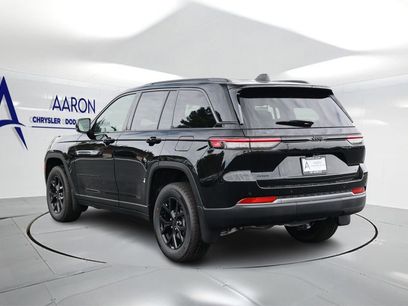 New 2026 Jeep Grand Cherokee Laredo
