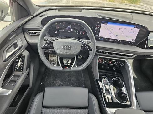 New 2025 Audi SQ5 Premium Plus image 5