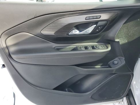 Used 2021 GMC Terrain SLT image 21