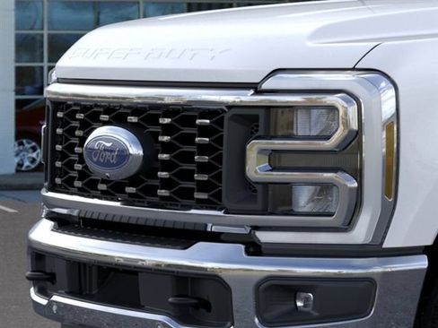 New 2026 Ford F350 King Ranch w/ Chrome Package AWD/4WD image 17
