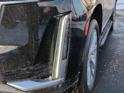 Certified 2024 Cadillac Escalade Premium Luxury w/ Performance Package image 12