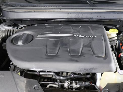 Used 2022 Jeep Cherokee Limited image 15