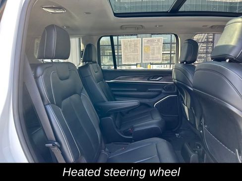 Used 2022 Jeep Grand Cherokee L Limited image 31