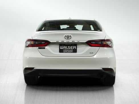 Used 2024 Toyota Camry LE FWD image 4