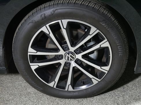 Used 2022 Volkswagen Jetta Sport image 15