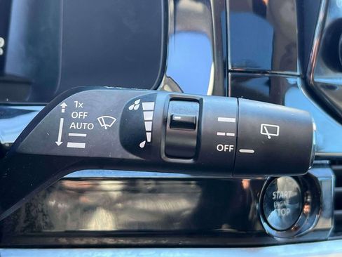 Certified 2025 Nissan Pathfinder Platinum image 25