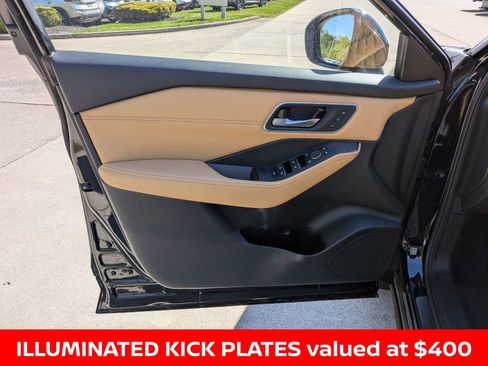Certified 2023 Nissan Rogue Platinum w/ Platinum Premium Package AWD/4WD image 27