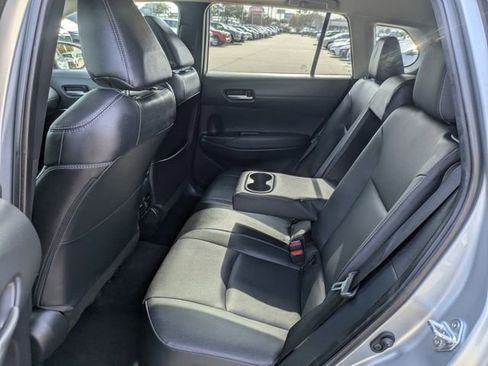 Used 2023 Toyota Corolla Cross XLE image 27