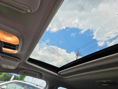 Certified 2022 Subaru Crosstrek 2.0i Premium w/ Moonroof Package image 15