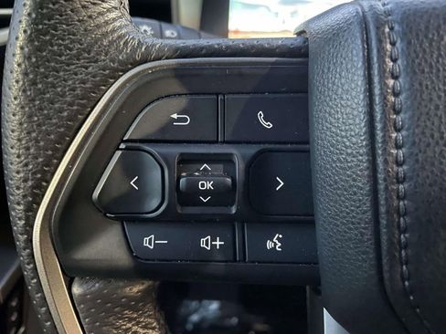 Used 2025 Toyota Tundra Limited image 31