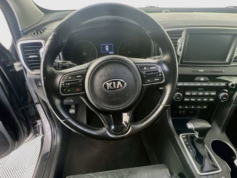 Used 2019 Kia Sportage EX w/ Option Group 040 FWD image 12