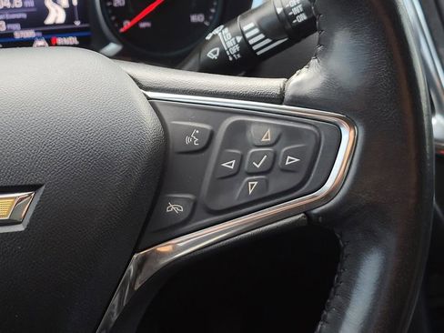 Used 2020 Chevrolet Equinox LT image 31