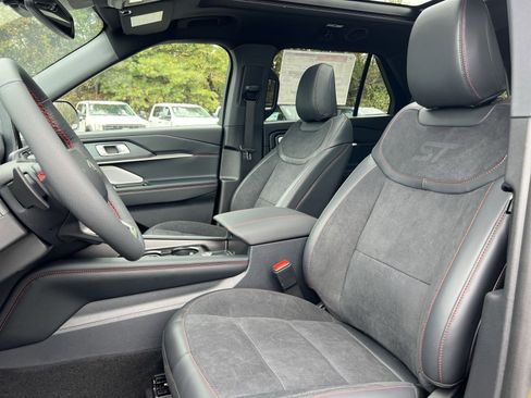 New 2026 Ford Explorer ST w/ Sun And Sound Package image 13