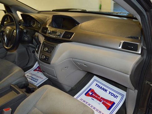 Used 2016 Honda Odyssey LX image 10